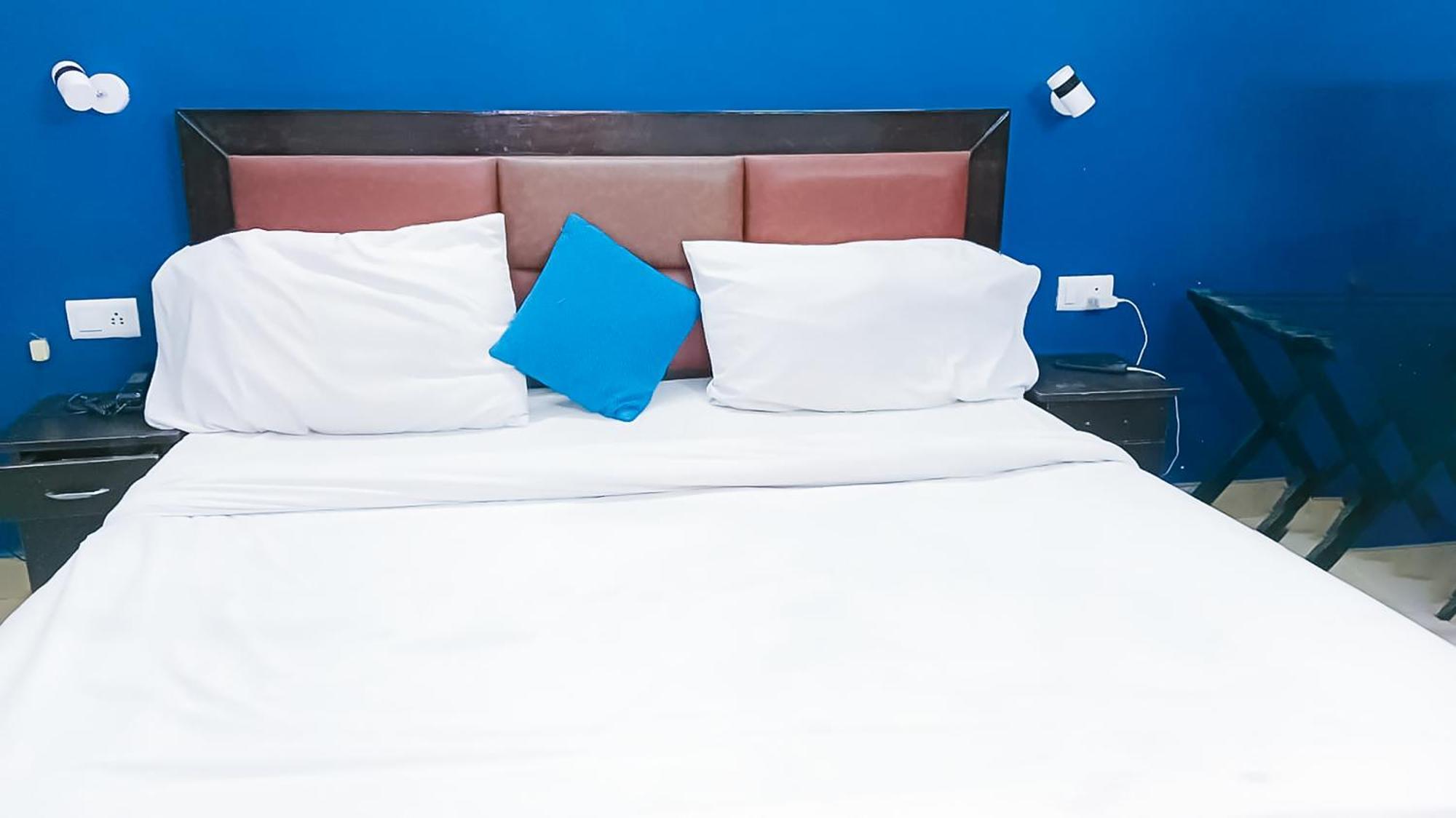 Hotel Plan In- Saket New Delhi